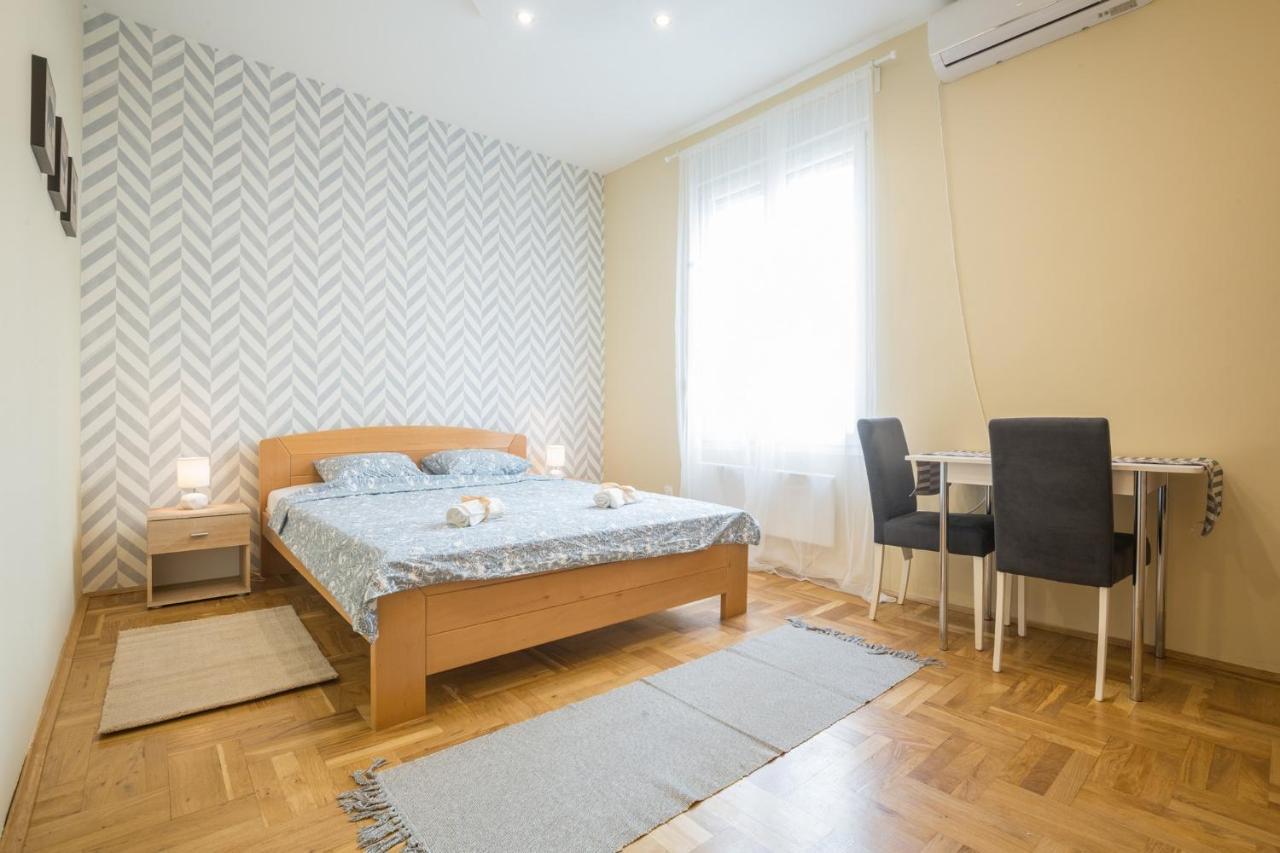 Belgrade Center Apartment Skadarlija Bagian luar foto